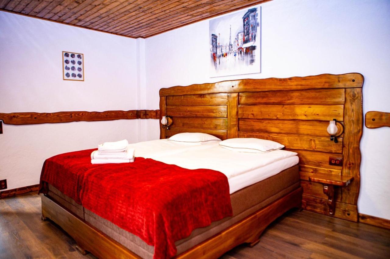 Hotel Vila Swe Sar Curtea de Argeş Exterior foto